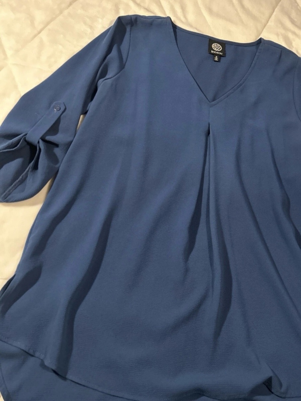 BOBEAU Stretch Crepe Blouse Hi/Lo Hem Roll Tab 3/4 Sleeve Blue Small V-neck Top - Picture 3 of 7